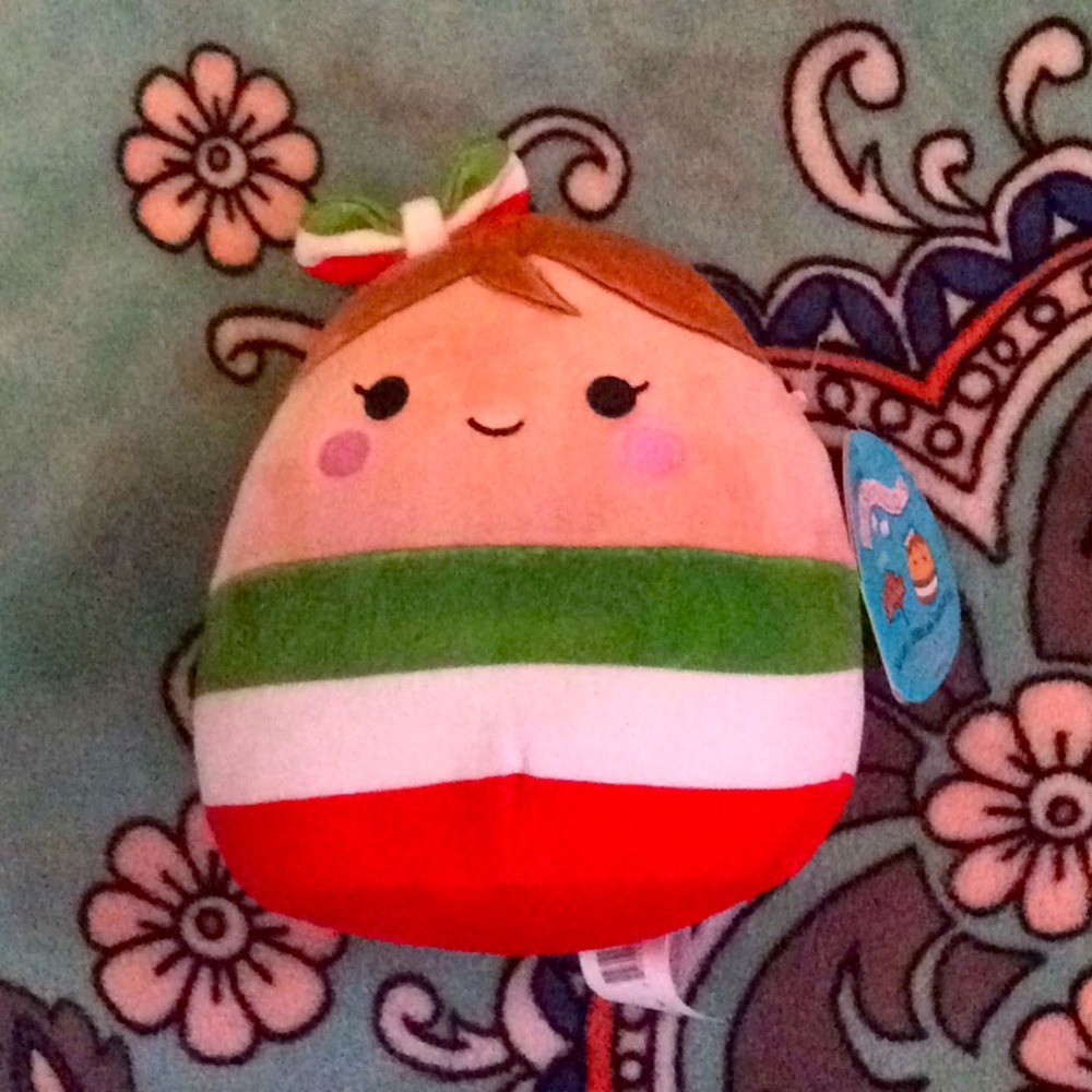 Squishmallow 7.5 Soledad